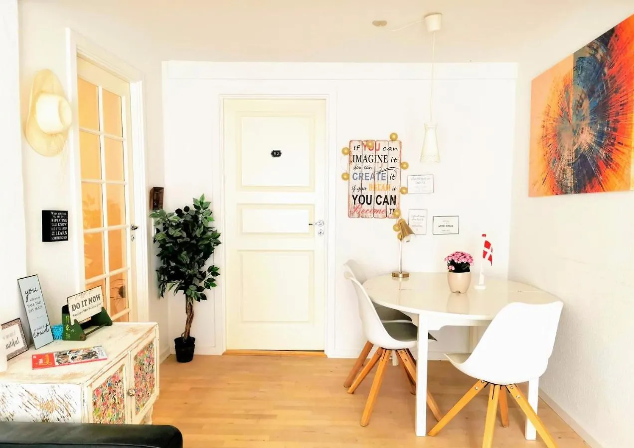 300 Meter Walk To Lego House - 80M2 Two Bedroom Apartment With Garden - Unit B contacts